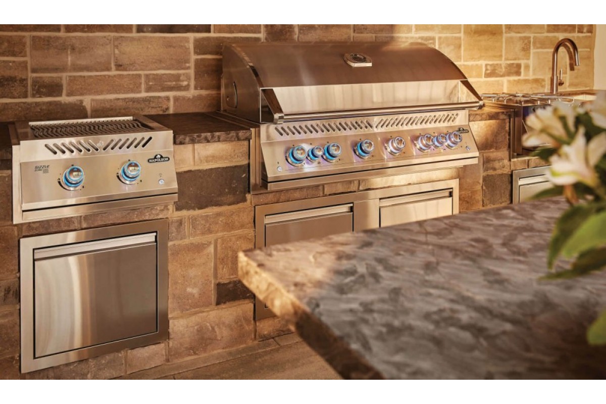 Двойная инфракрасная горелка SIZZLE ZONE для встраивания с крышкой из нержавеющей стали Napoleon BIB18IRPSS-CE