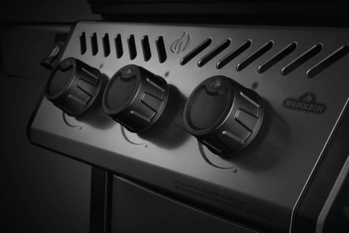 Газовый гриль Napoleon Freestyle 365 с боковой конфоркой Sizzle Zone и дверкой, графитовый F365DSIBPGT-RU