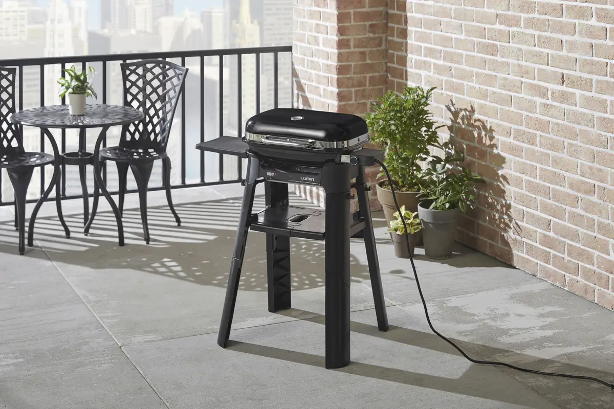 Електричний гриль Weber Lumin Compact з підставкою чорний 91010879