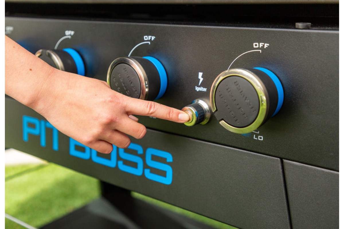 Портативний газовий гриль-планча Pit Boss Ultimate, на 4 пальники, зйомний, зі столом, 10813