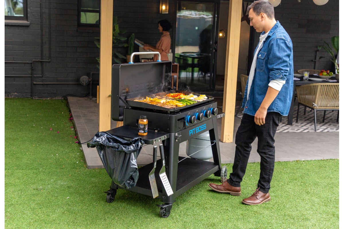 Портативний газовий гриль-планча Pit Boss Ultimate, на 4 пальники, зйомний, зі столом, 10813