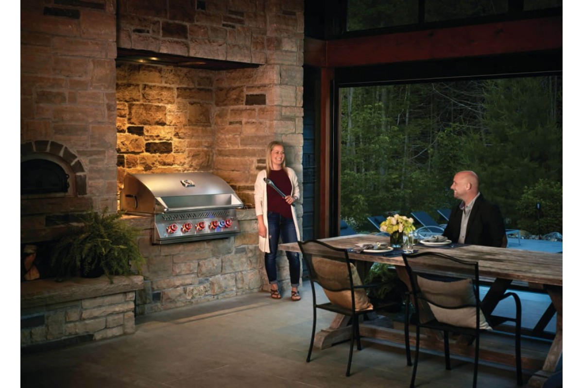 Встраиваемый газовый гриль Napoleon 700 Series BIG38 (5+1 горелки) c вертелом нерж сталь BIG38RBPSS-RC