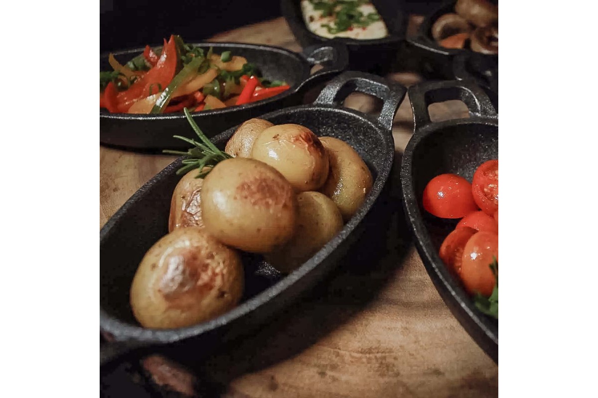 Чугунная овальная сковорода SANTOS с 2 ручками, 22 х 15 см 898235