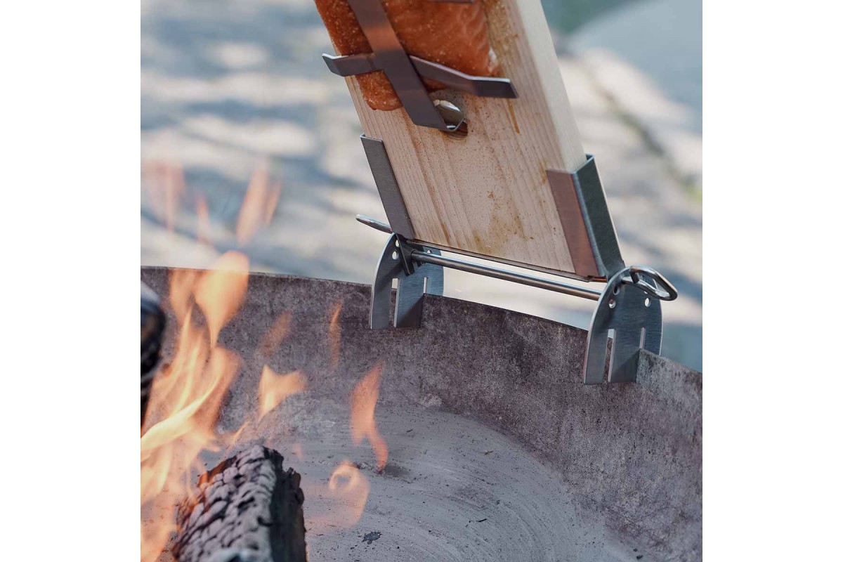 Стойка для рыбы с кедровой дощечкой SANTOS, нержавеющая сталь 236935