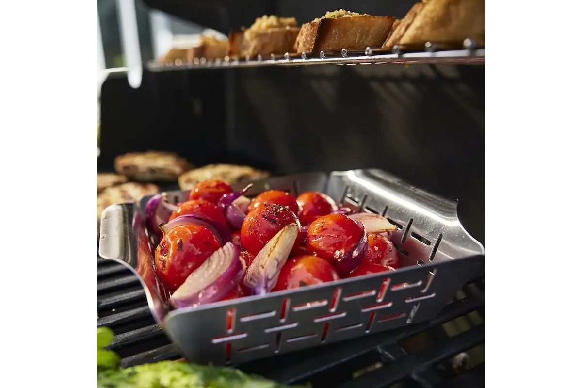 Газовый гриль Weber Genesis E-415 черный 1500612