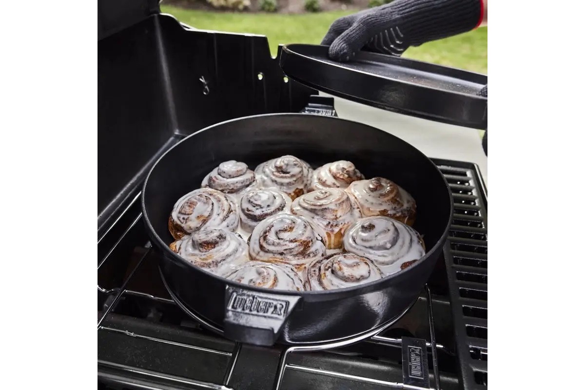 Газовый гриль Weber Genesis E-415 черный 1500612