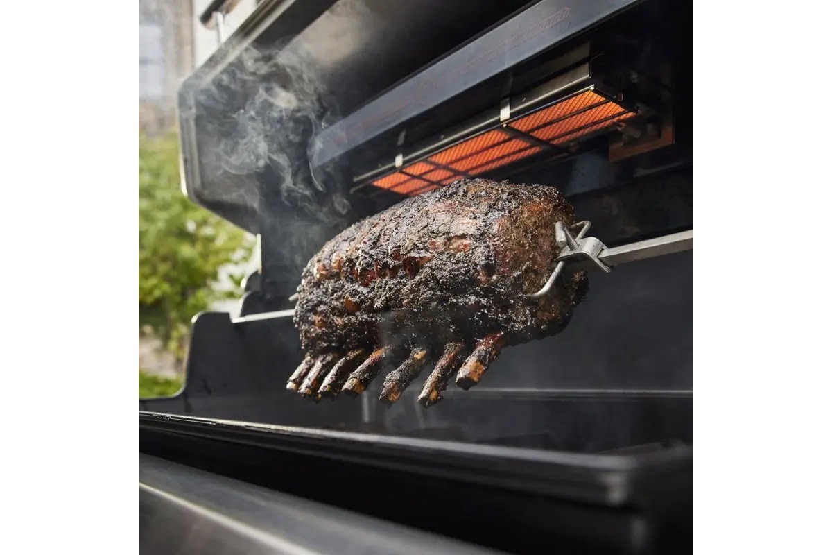 Газовый гриль Weber Summit FS38 E черный 1500059