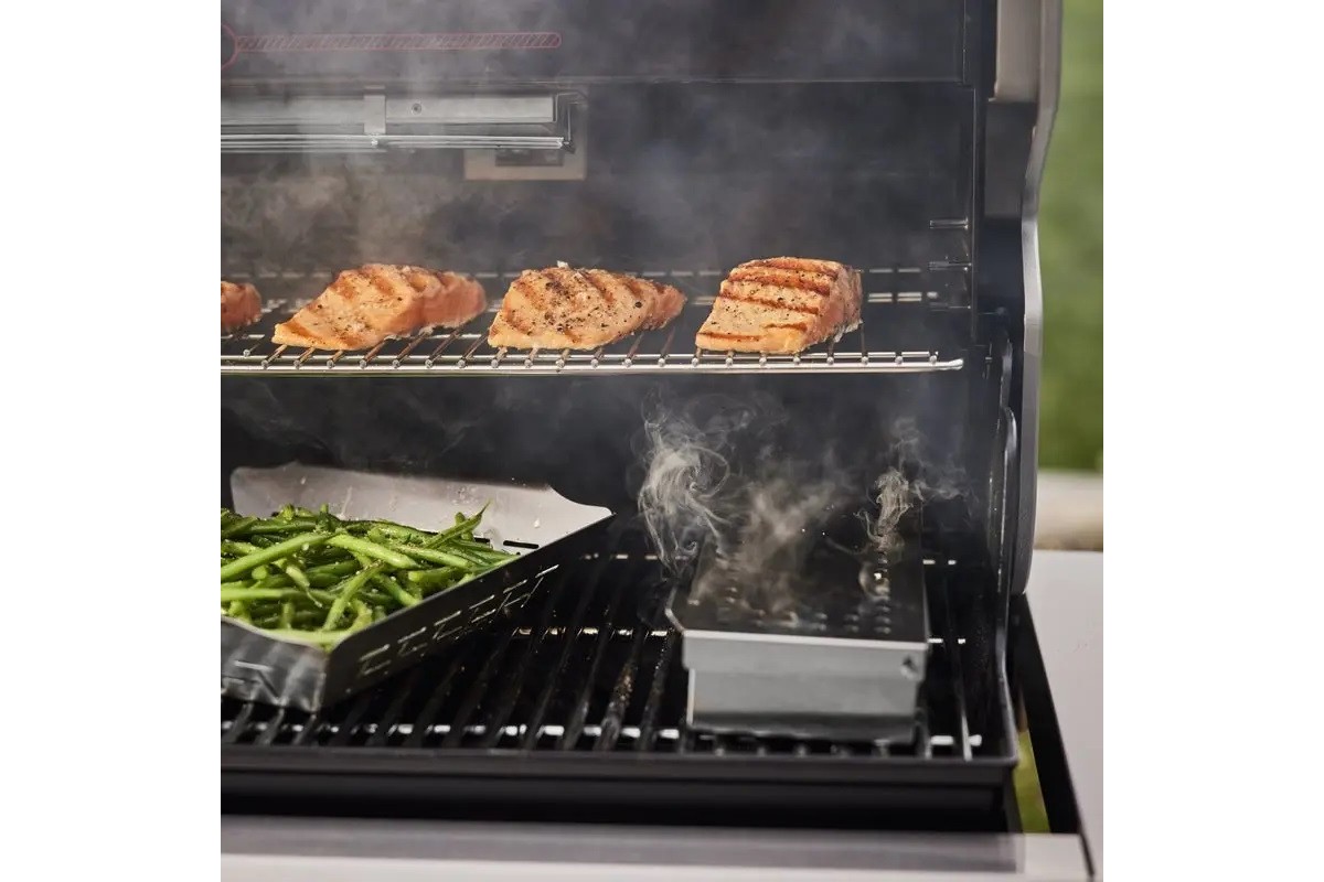 Газовый гриль Weber Summit FS38 E черный 1500059