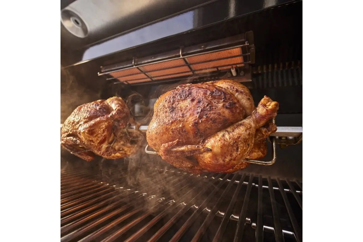 Газовый гриль Weber Summit FS38 E черный 1500059