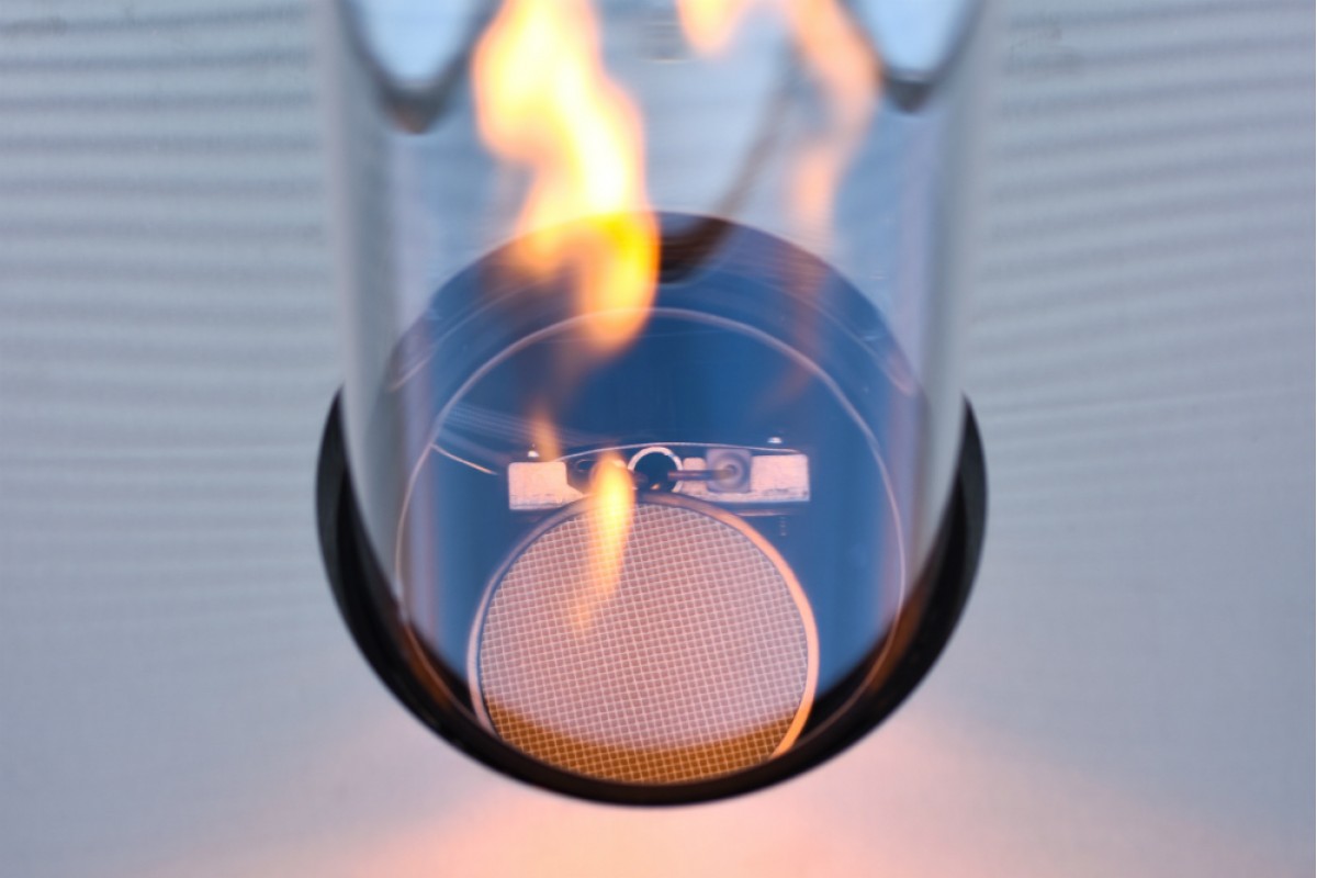 Газовый уличный обогреватель "пирамида"  GRILLI 777274