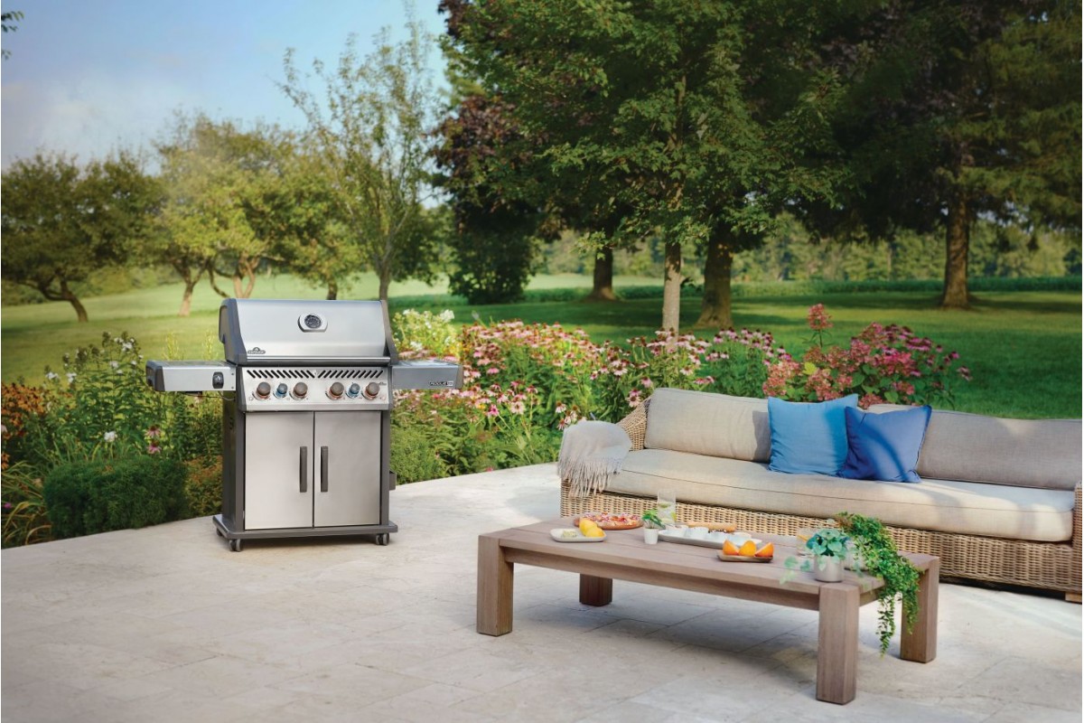 Газовый гриль Napoleon Rogue PRO-S 525 RSIB с боковой конфоркой Sizzle Zone и вертелом (69912) нерж сталь RPS525RSIBPSS-2-UA
