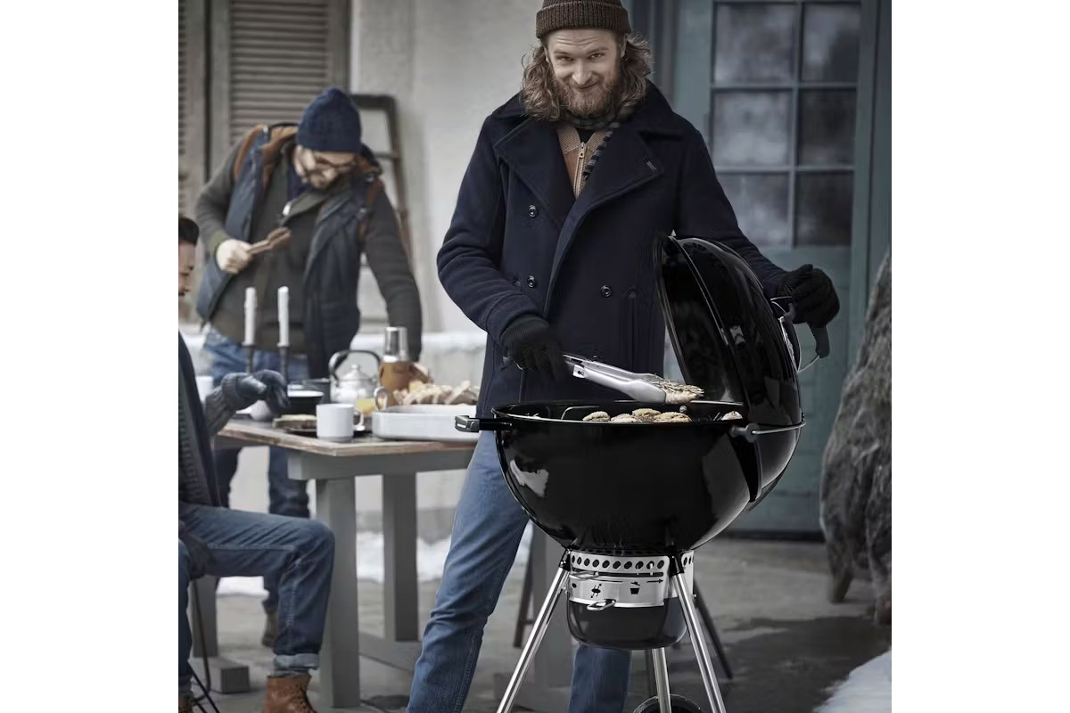 Угольный гриль Master-Touch GBS SE E-5755 чёрный Weber 14801004