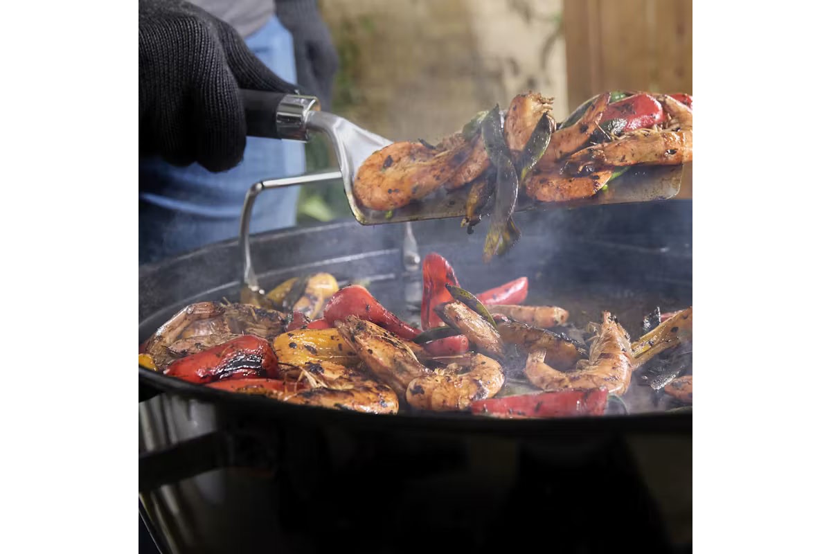 Планча для угольного гриля 57 см Weber Kettle 3400844