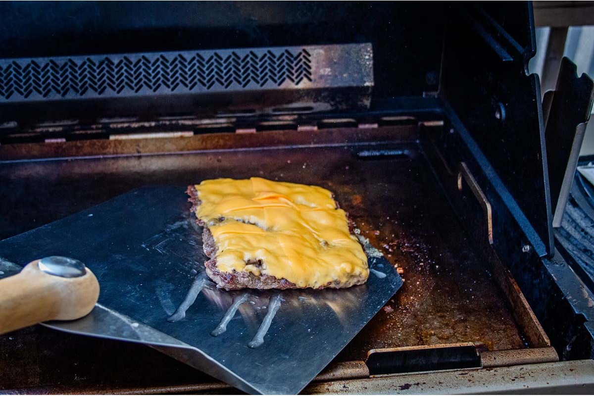 Планча из нержавеющей стали для газовых грилей Napoleon Rogue 525/Prestige/Pro/700 Series 56094