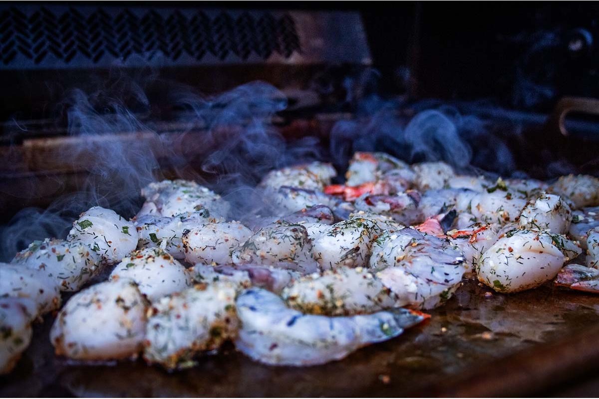 Планча из нержавеющей стали для газовых грилей Napoleon Rogue 525/Prestige/Pro/700 Series 56094