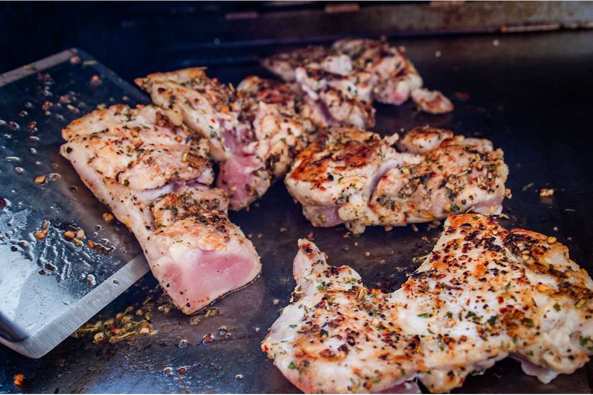 Планча из нержавеющей стали для газовых грилей Napoleon Rogue 525/Prestige/Pro/700 Series 56094