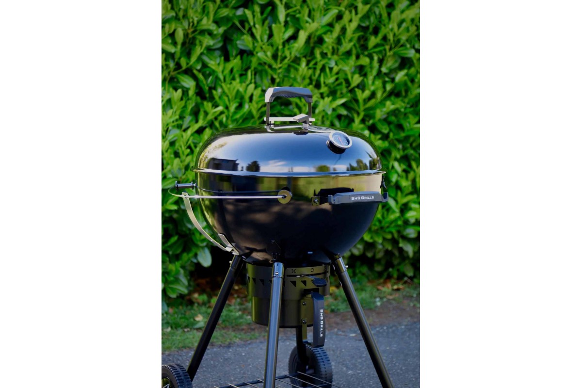 Вугільний гриль Slow and Sear Black Editionl Kettle Grill 57 см + кошик Deluxe SNS-KET-BK