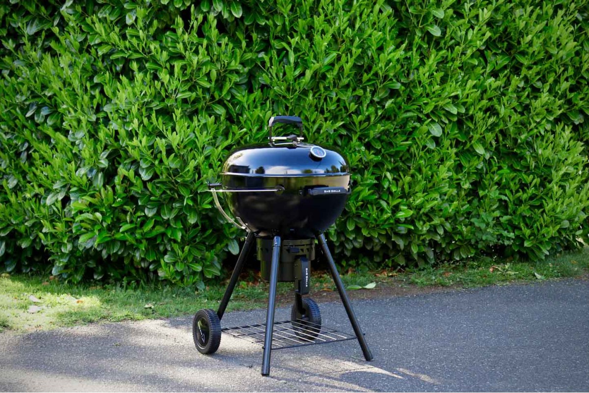 Вугільний гриль Slow and Sear Black Editionl Kettle Grill 57 см + кошик Deluxe SNS-KET-BK