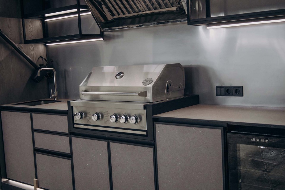 Модульна кухня-барбекю GRILLI QBBQ з газовим грилем Kapitan 777882