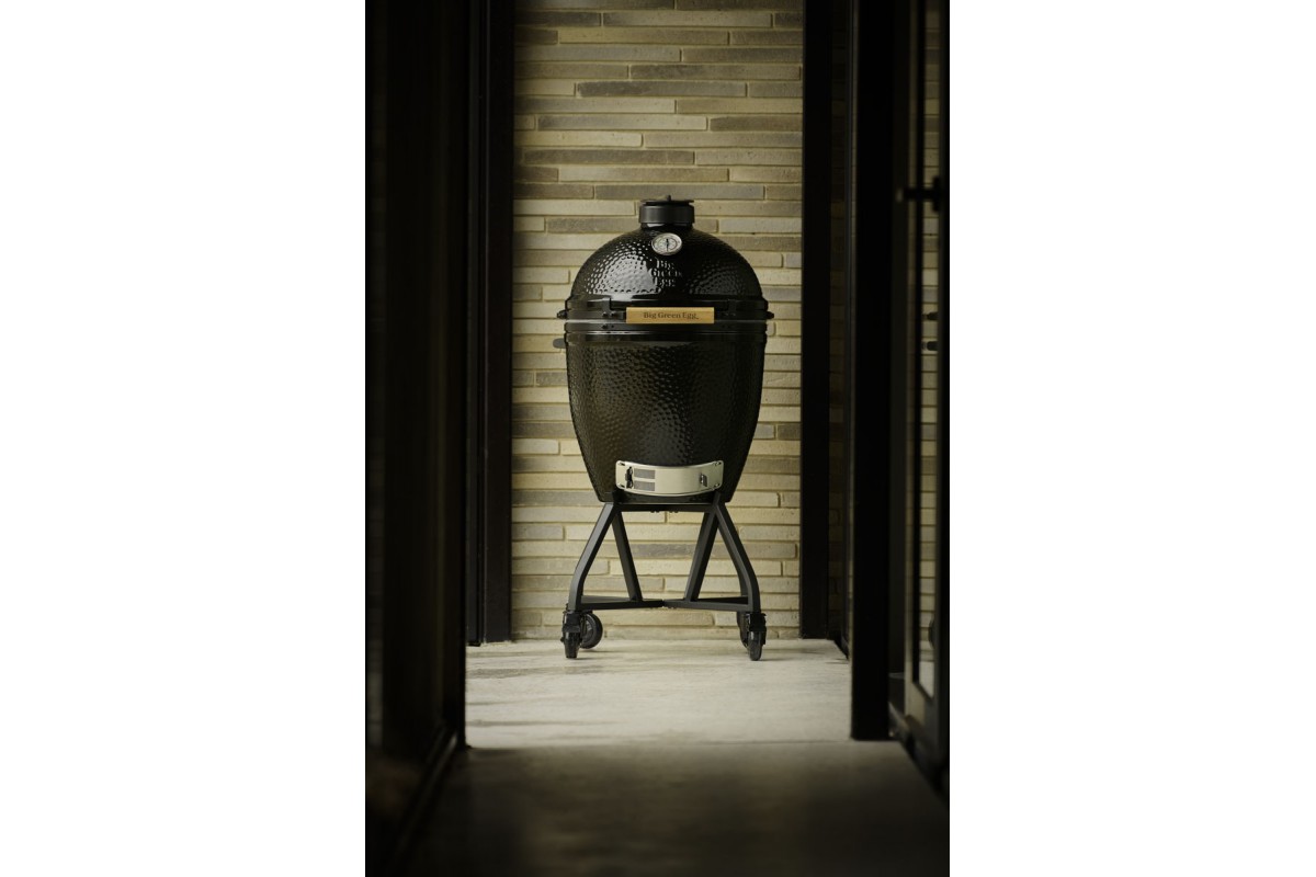 Керамічний вугільний гриль Big Green Egg Onyx Large 139047