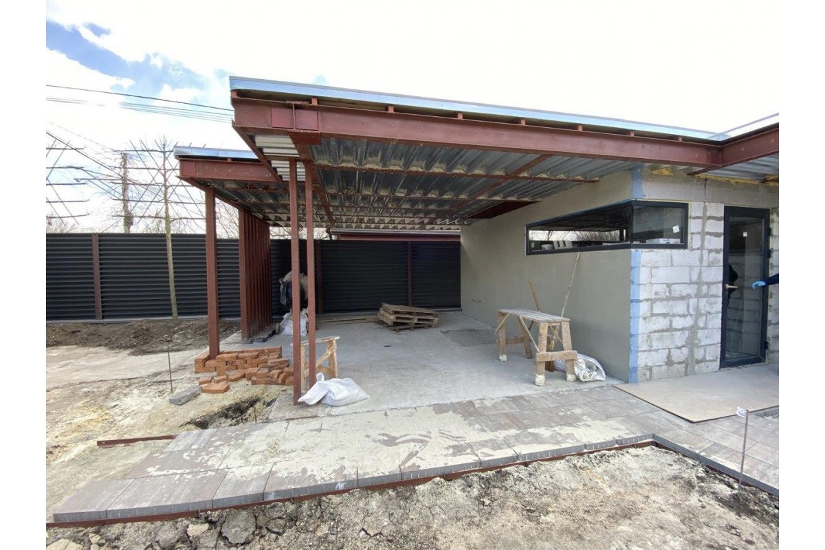 Уличная барбекю кухня с холодильником и американским грилем (4,05 м.п.)