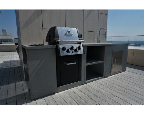 Уличная кухня с вмонтированным отдельно стоящим грилем (2,82 м.п.)