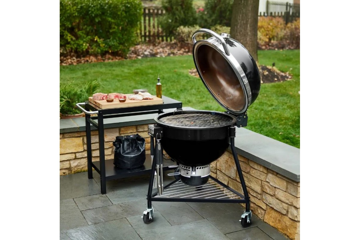 Вугільний гриль Weber Summit Kamado E6 61см 18201004