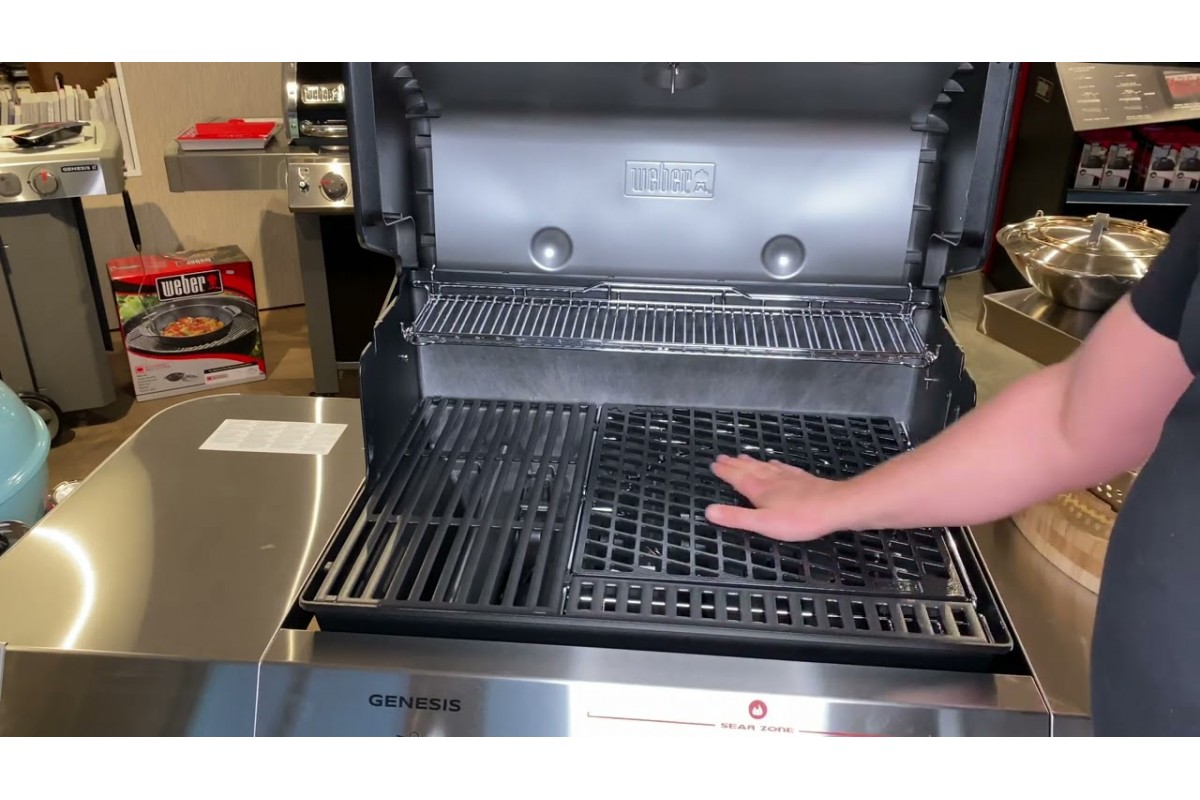 Газовый гриль Weber Genesis E-325s NEW, черный 35310075