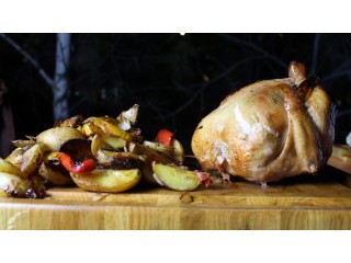 Рецепт от GRILI: Курица на вертеле с картофелем и овощами